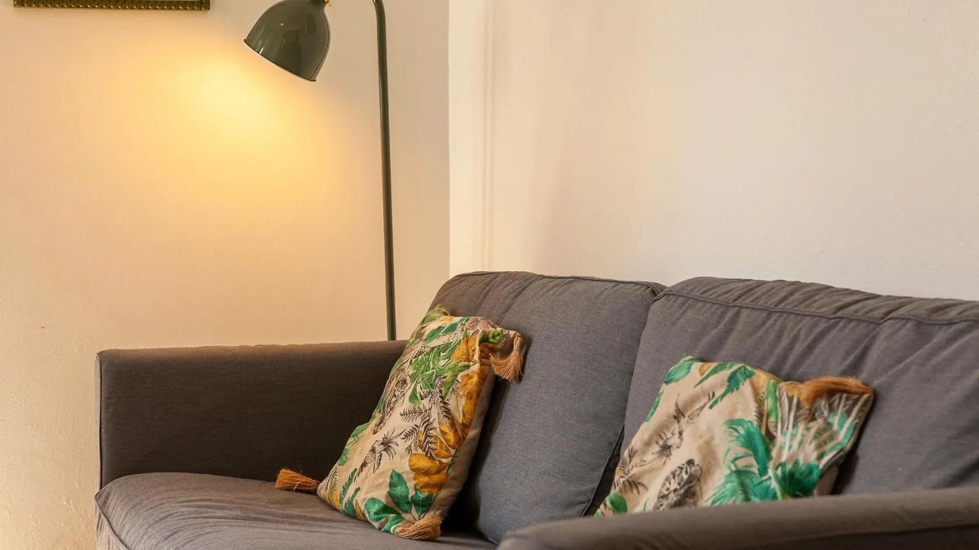 Apartment C21 - Camachinhos Downtown Lagos