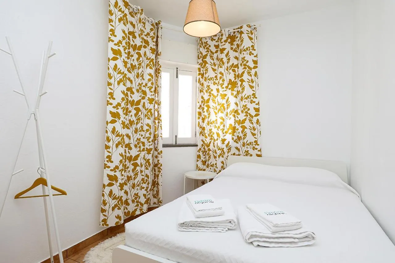 Apartment C21 - Camachinhos Downtown Lagos
